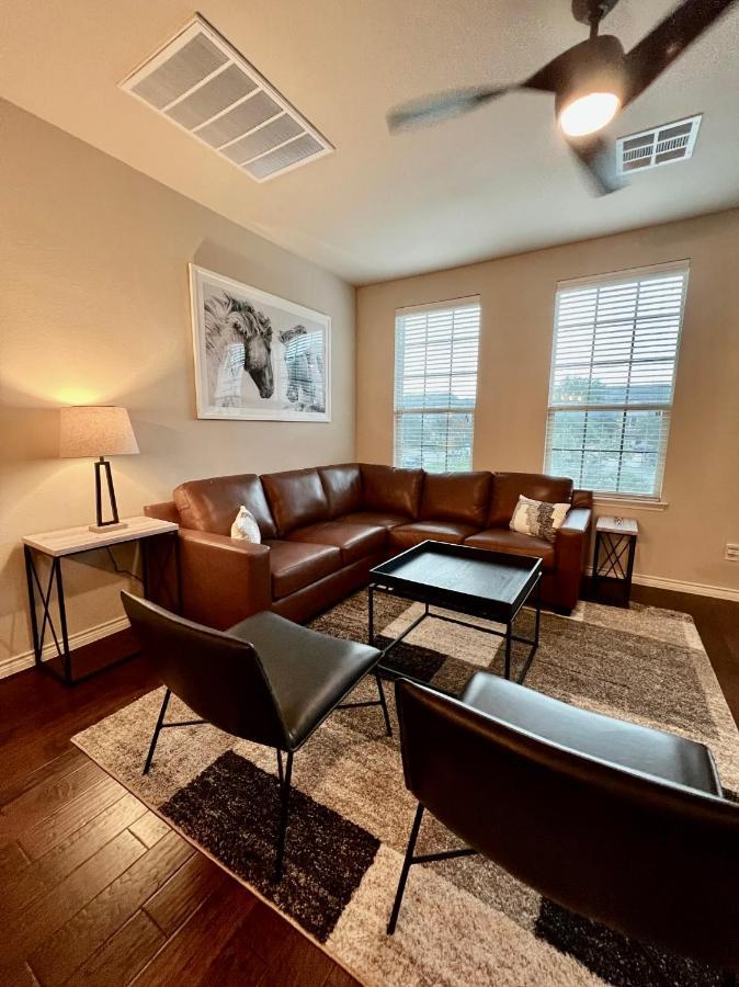 הוילה פלאנו Luxury Legacy West Townhouse מראה חיצוני תמונה